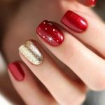 Modele de unghii de Crăciun 2023