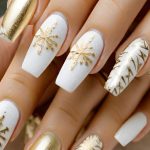 Modele de unghii de Crăciun 2023