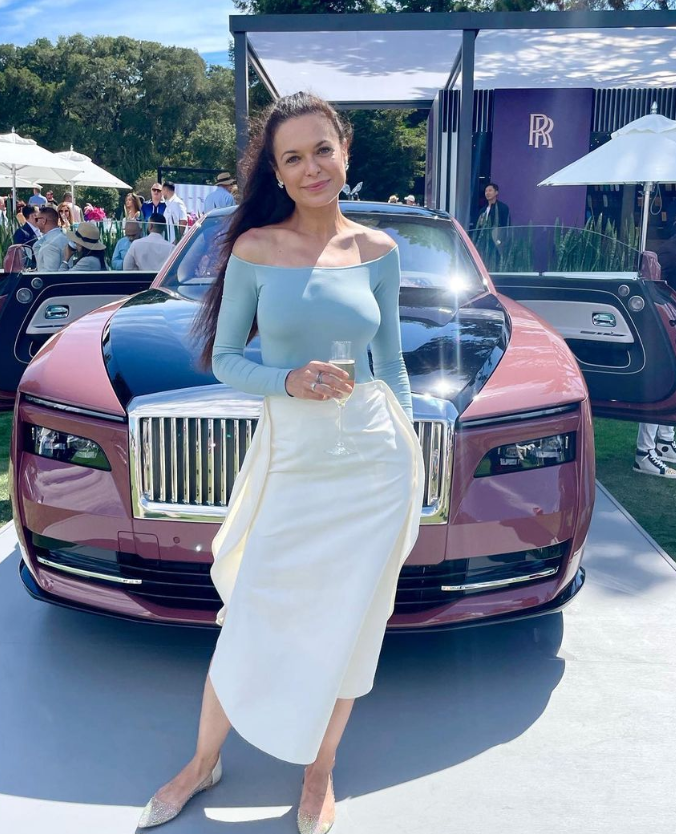 O mai ții minte pe Raluca Lăzăruț A făcut furori la Big Brother. Cu ce se ocupă de când a părăsit România, e schimbată mult