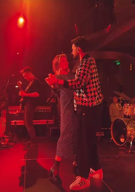 Smiley, gest romantic pentru Gina Pistol în aplauzele fanilor 1