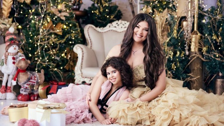 Imagini rare cu fetița adoptată de Paula Seling. Elena este superbă la 10 ani