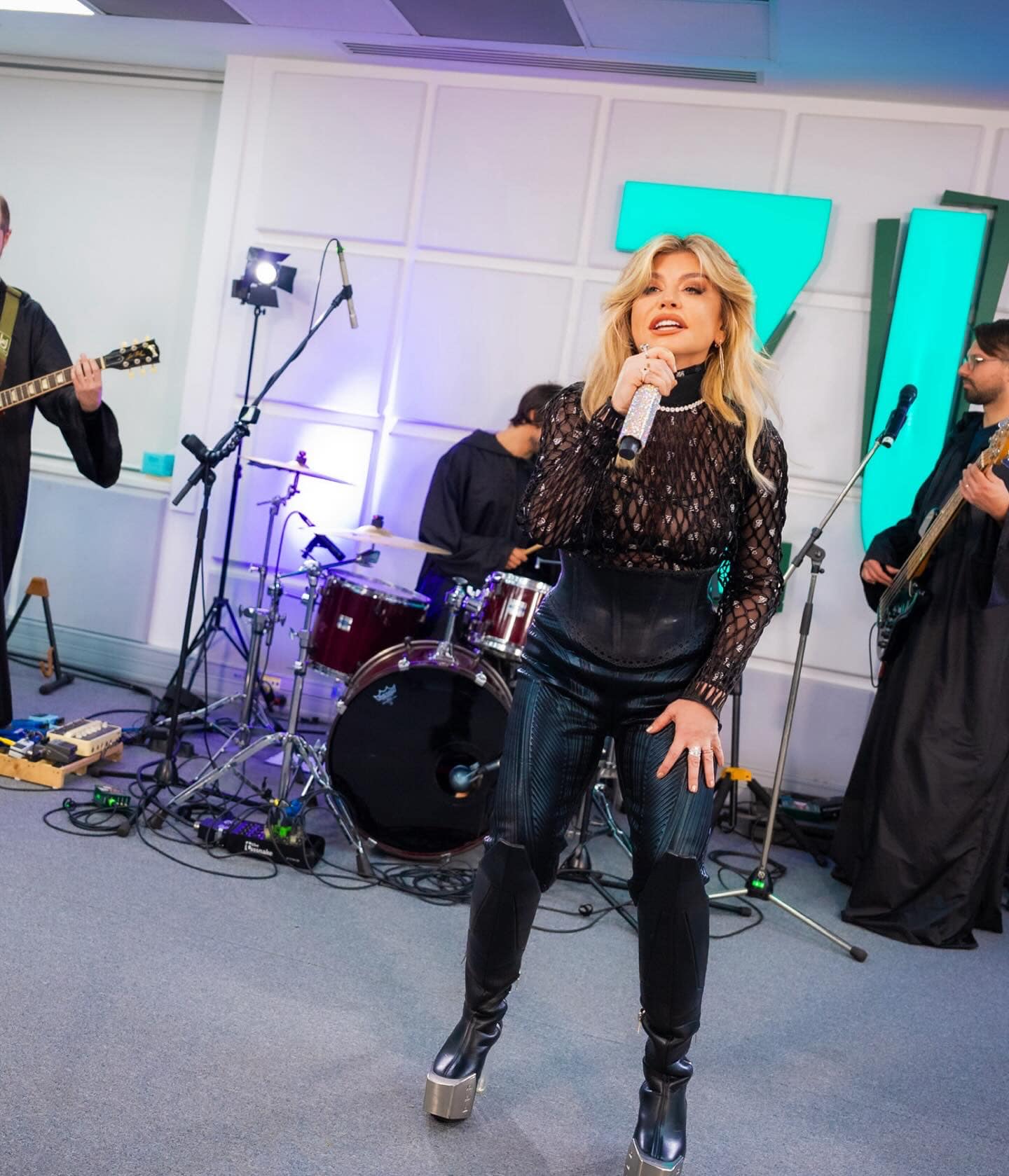 Loredana Groza, o noua aparitie spectaculoasa