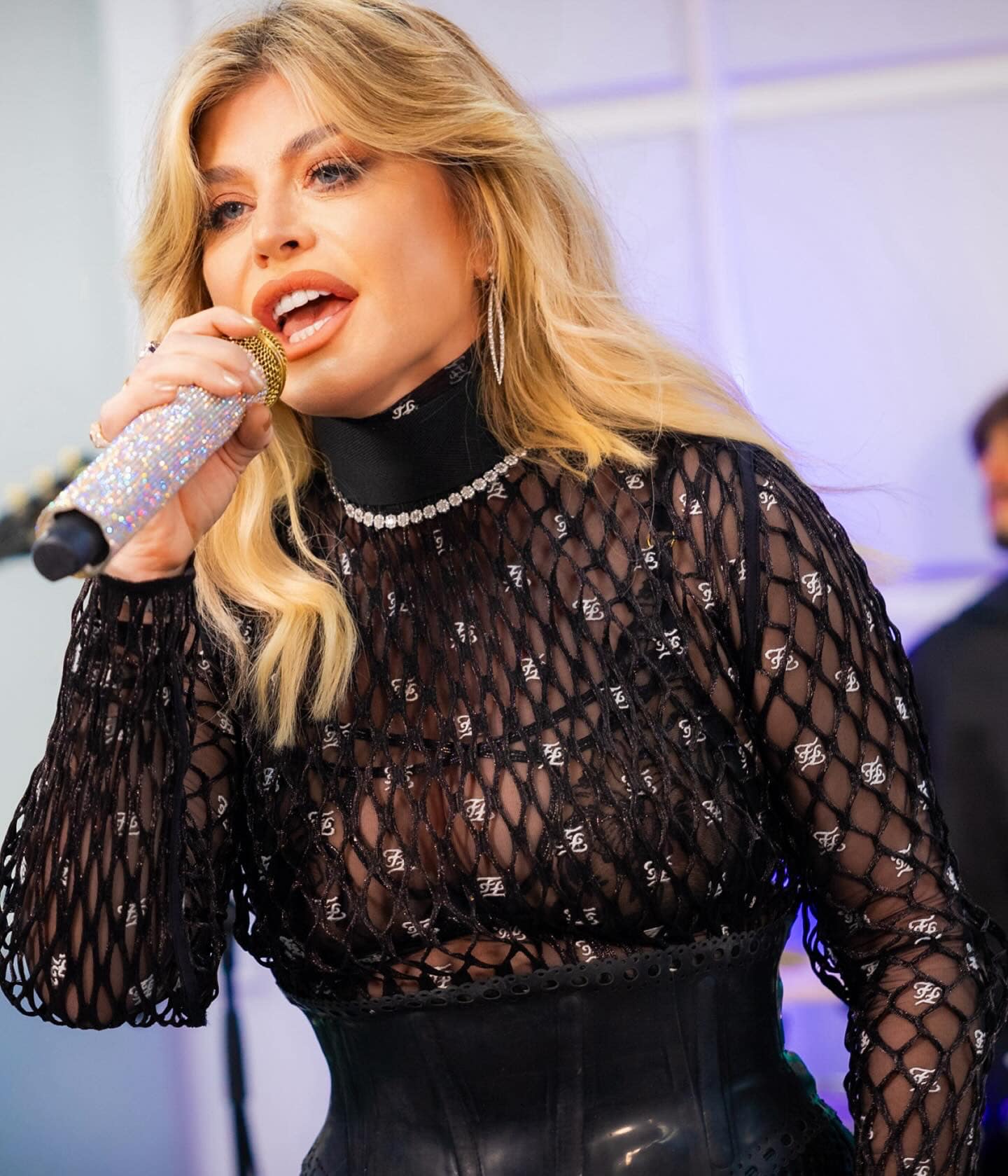 Loredana Groza, o noua aparitie spectaculoasa