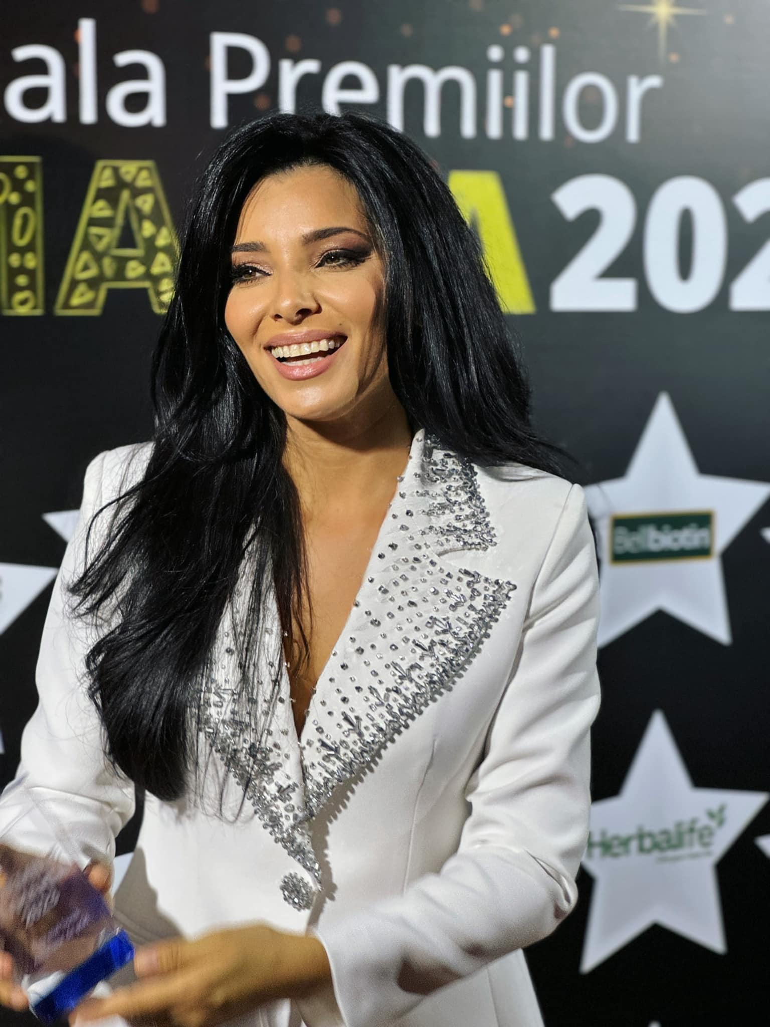 Acum e tare frumoasa Corina Caragea, insa arata cu totul altfel inainte sa ajunga la Pro TV 9