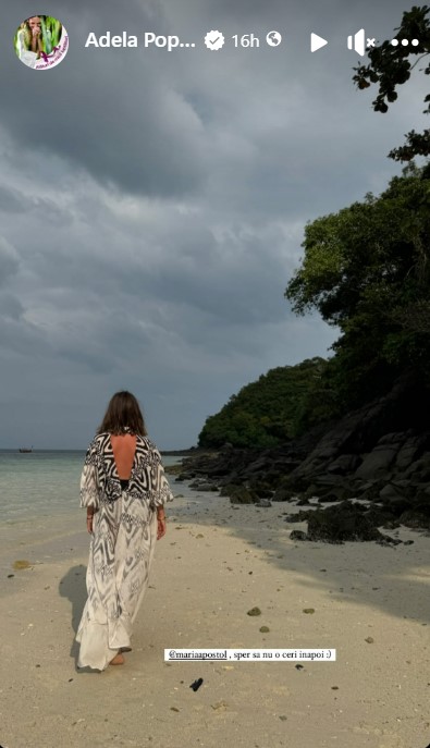 Adela Popescu, complet nemachiata si in costum de baie la 37 de ani 2