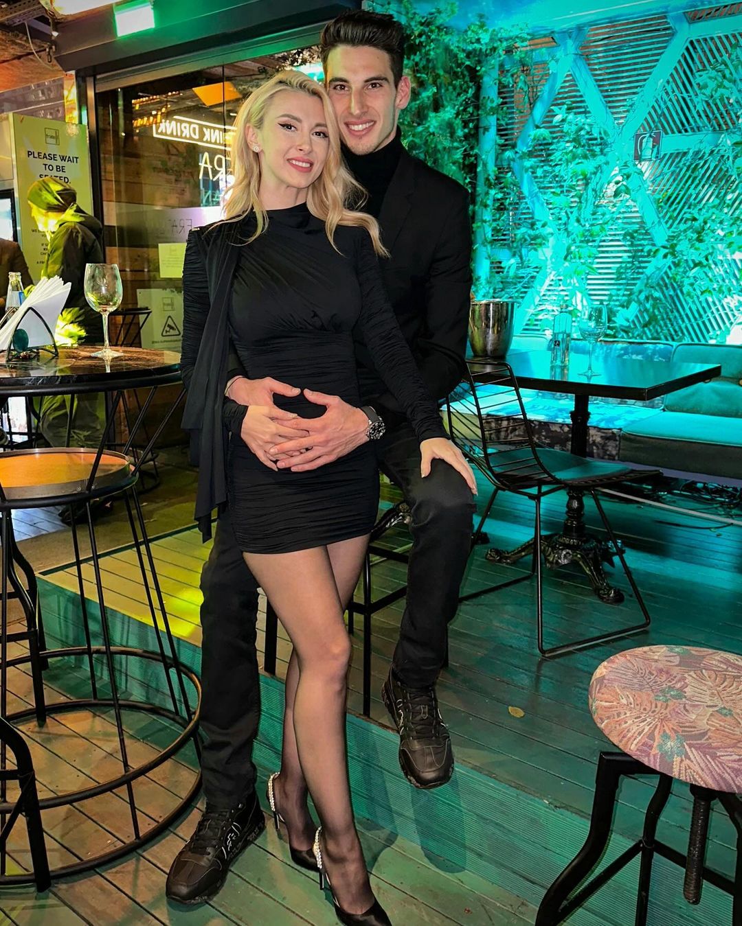 Andreea Balan si Victor Cornea, surpriza mare la ceas de seara 1