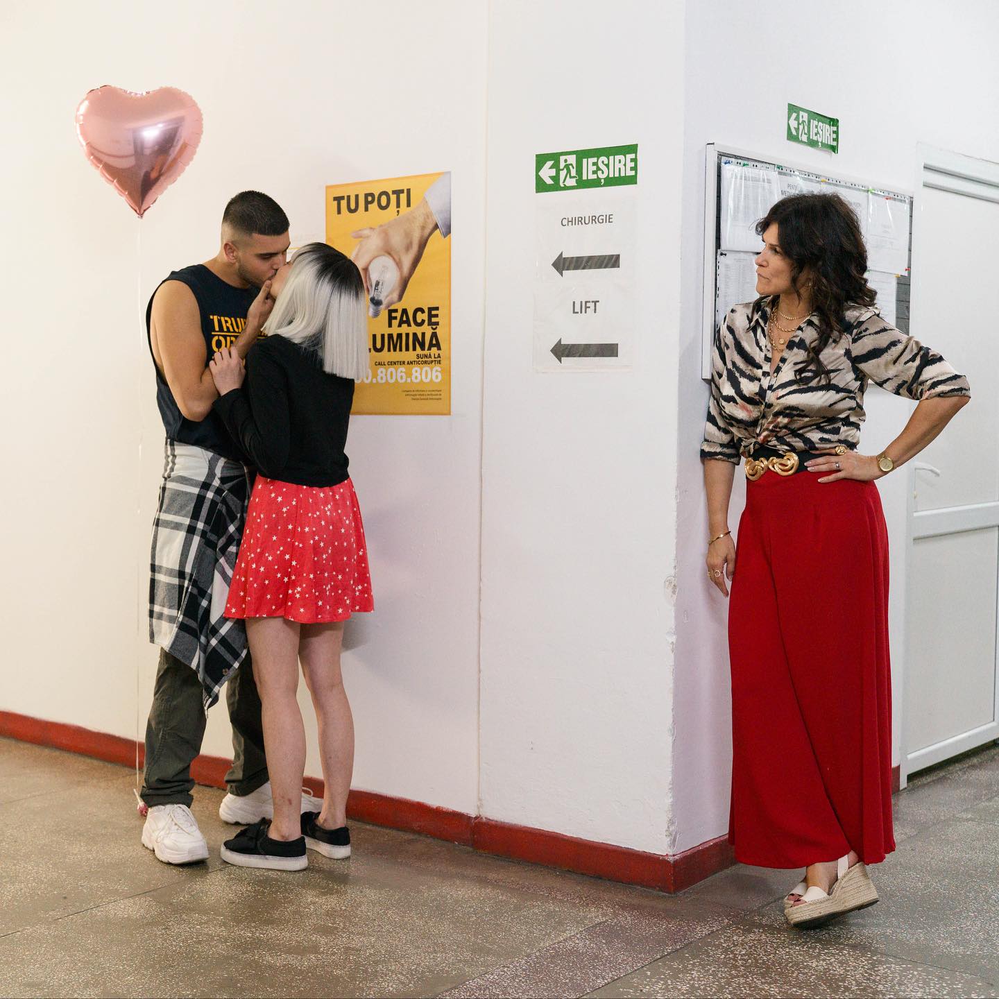 Tatăl lui Andrei Bănuță plânge când îl vede pe acesta jucând în serialul Groapa