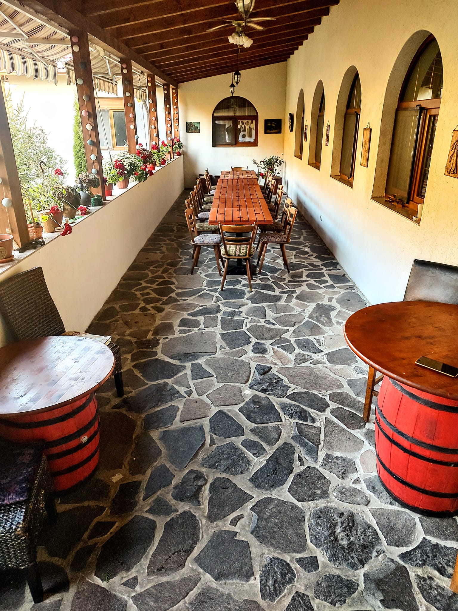 Cat costa cazarea la pensiunea Monicai Anghel 2