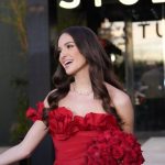 Cat de bine arata soacra lui Ianis Hagi 2