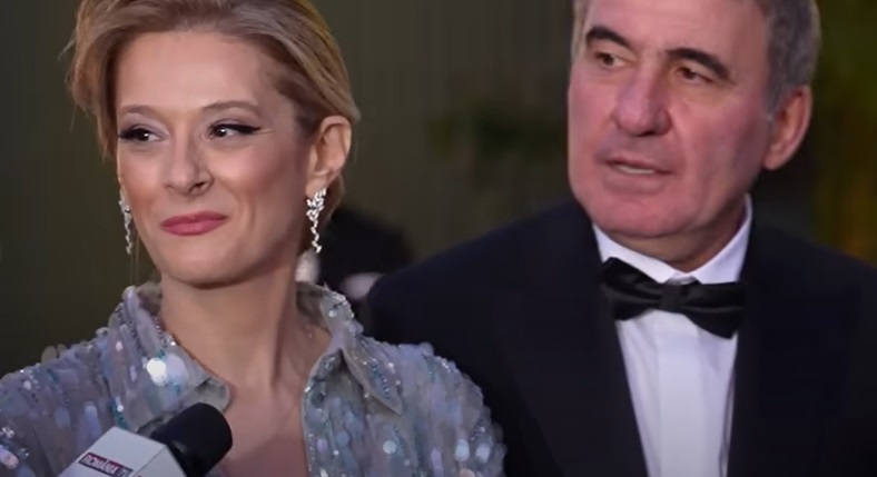 Cat de bine arata soacra lui Ianis Hagi 3