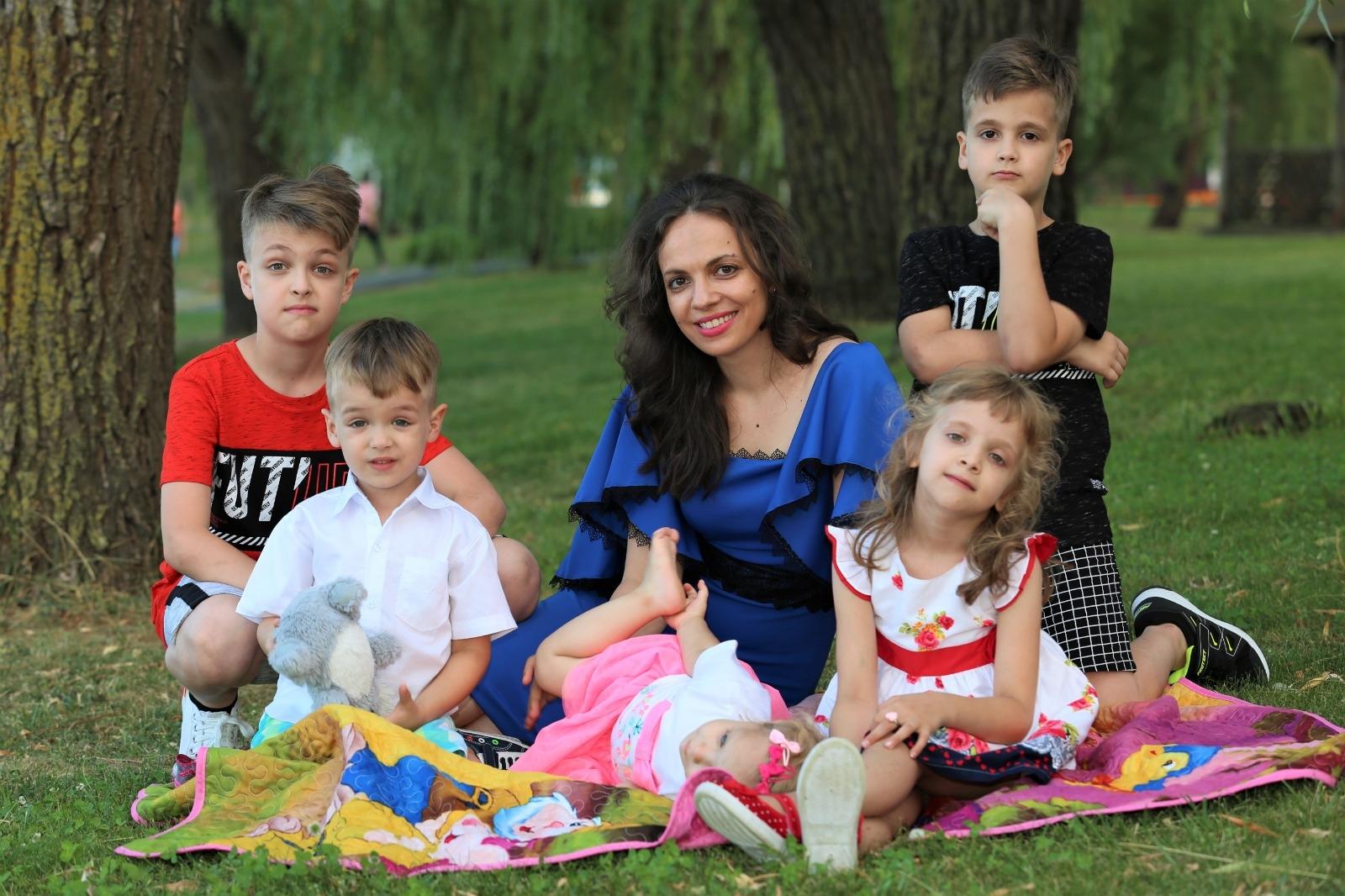 Ce fac acum Monica și Raluca de la trupa Angels. S-au retras din muzică în plină glorie, incredibil cu ce se ocupă în prezent