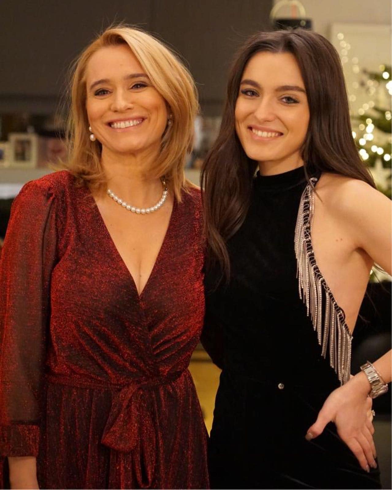 Ce frumoasa sunteti Andreea Esca, tinuta senzuala pe internet 4