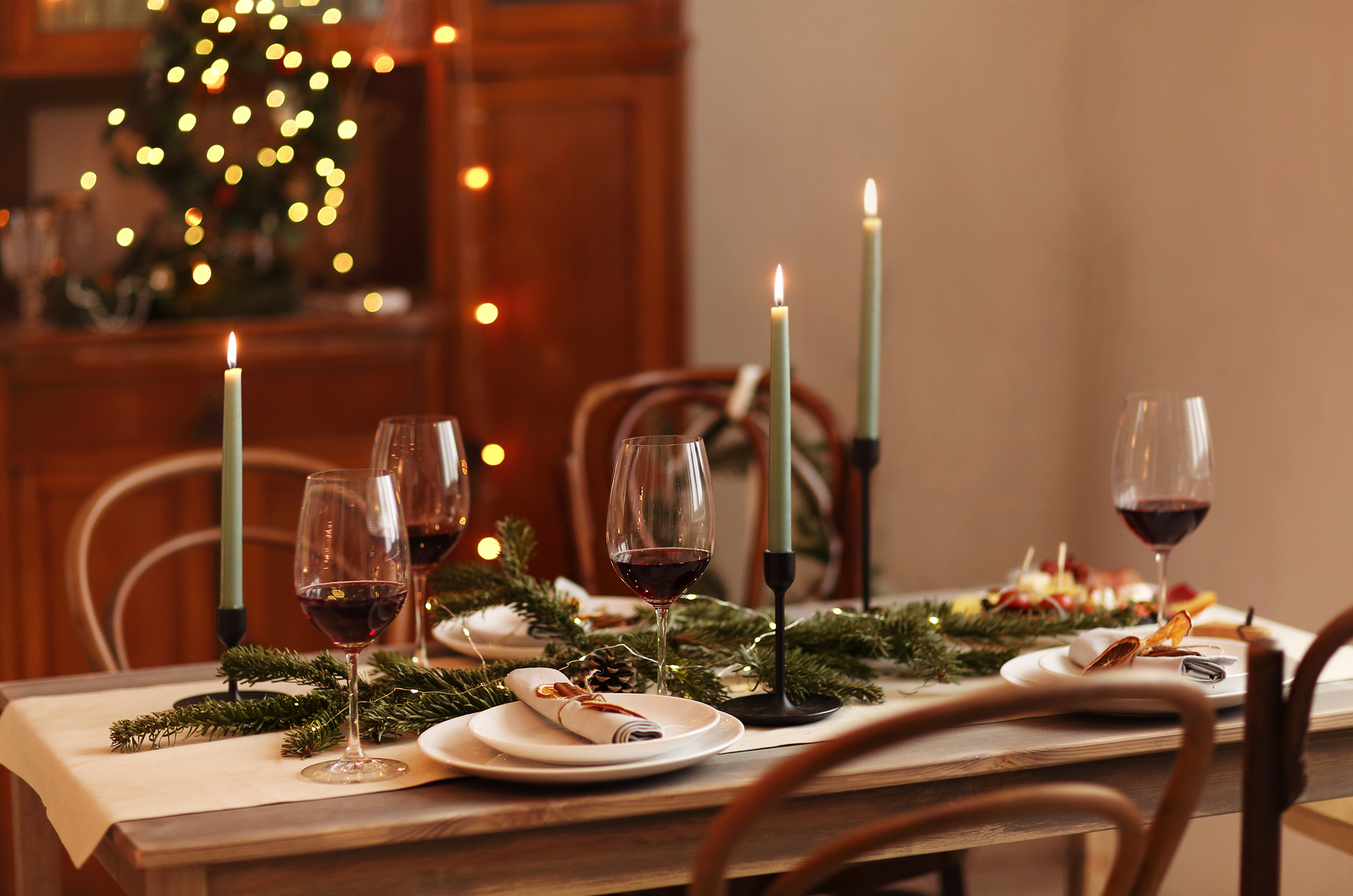 Ce sa pui pe masa de Revelion pentru a atrage abundenta