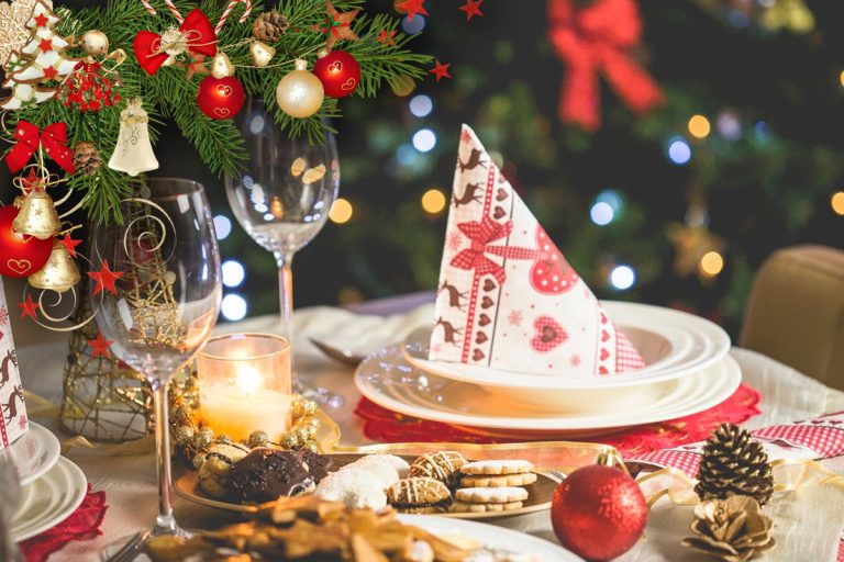 Ce se pune pe masă în Ajun de Crăciun 2023 pentru ca anul viitor să fie roditor și îmbelșugat. Tradiția respectată de zeci de ani