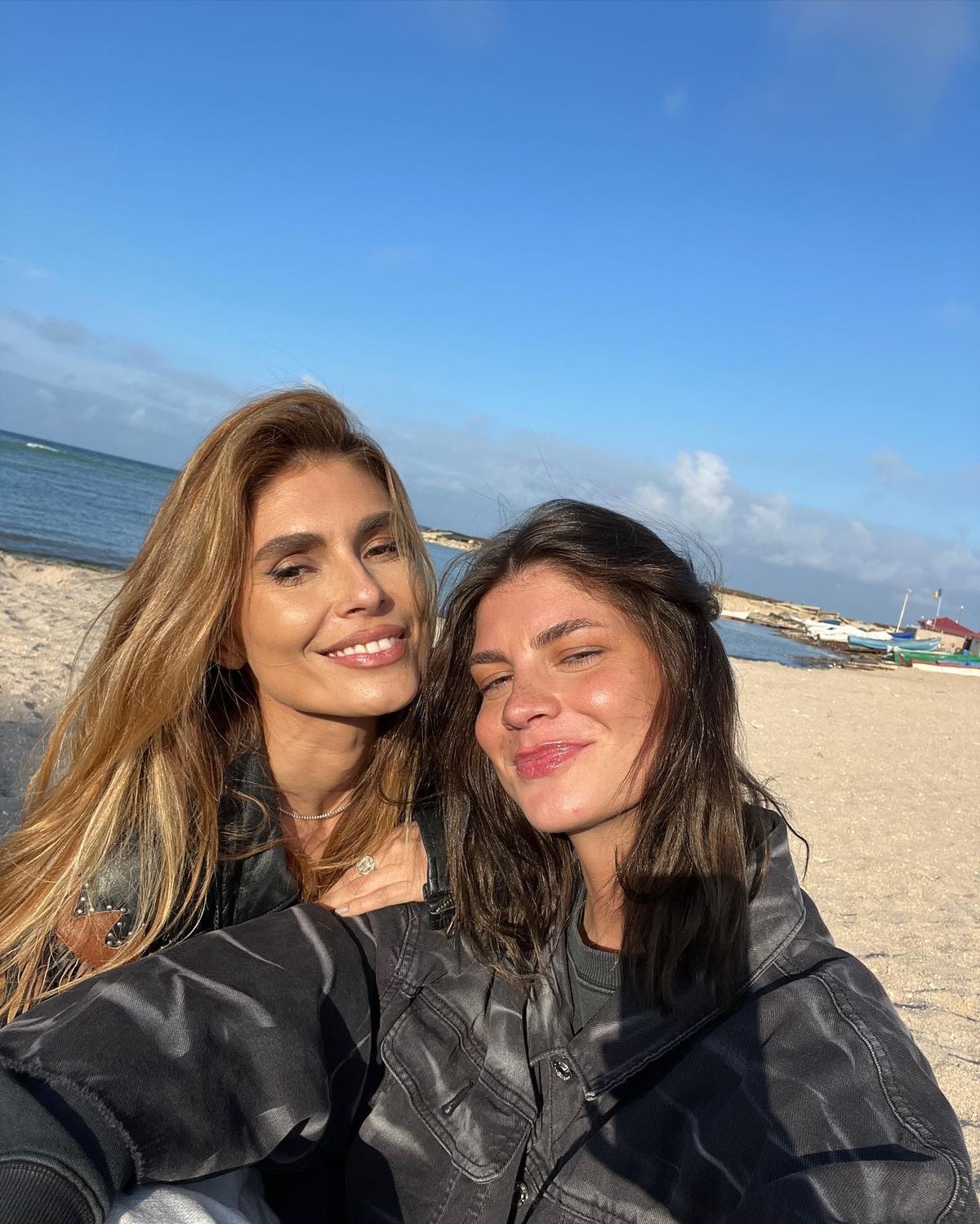 Cum arata Sanziana Negru in tinerete 13