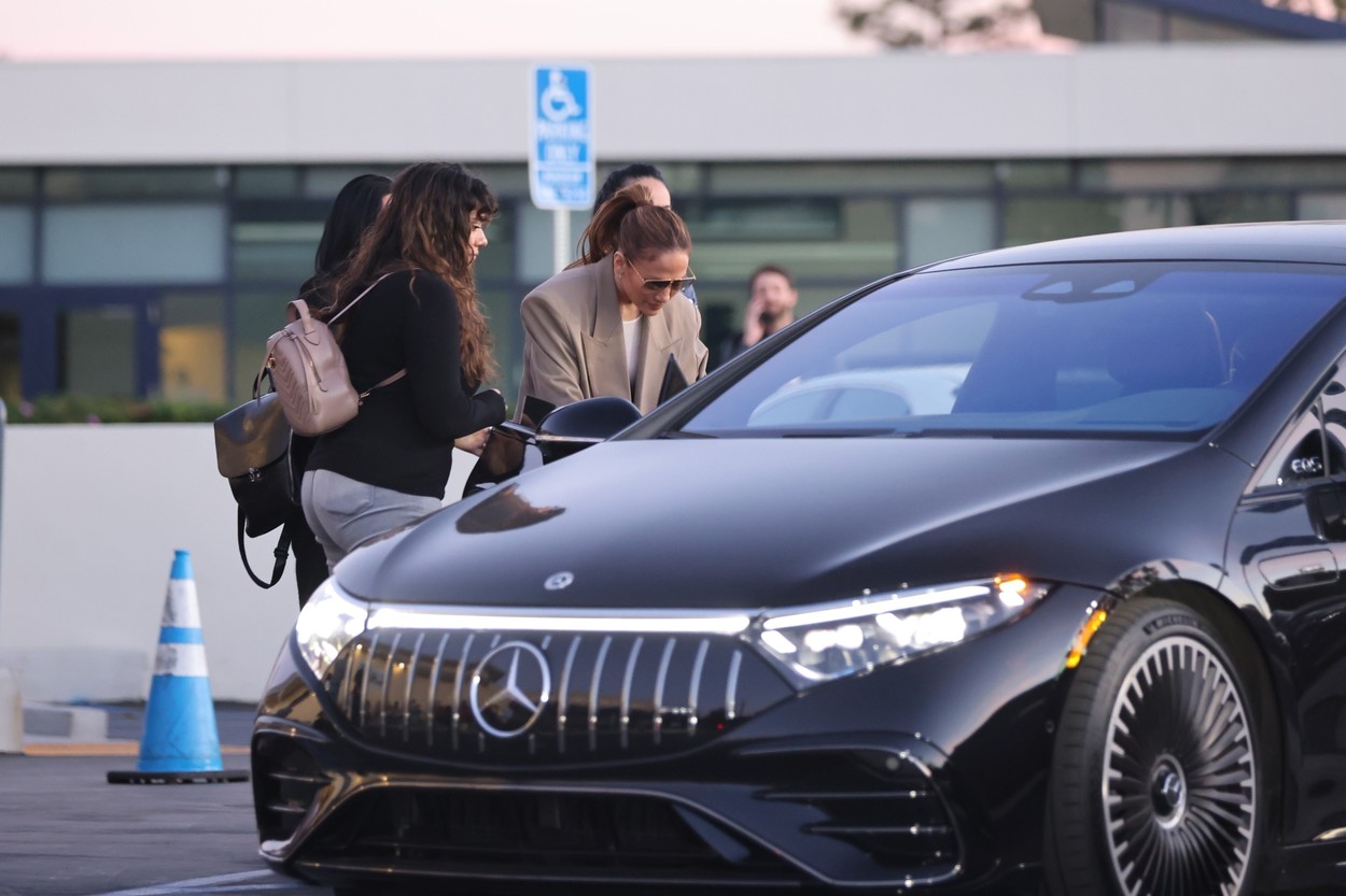 Cum arată fiica lui Jennifer Lopez la 15 ani. Emme refuză să fie feminină, imaginile spun totul