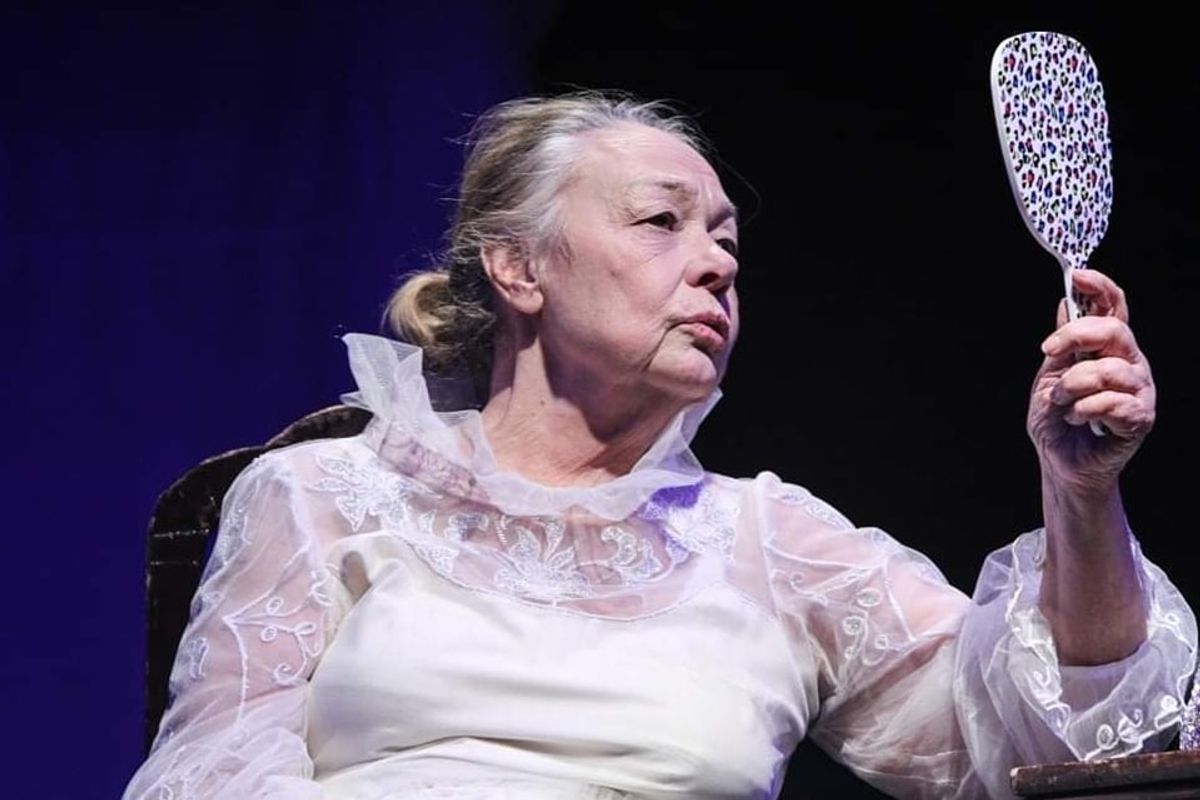 Doliu in lumea teatrului 1