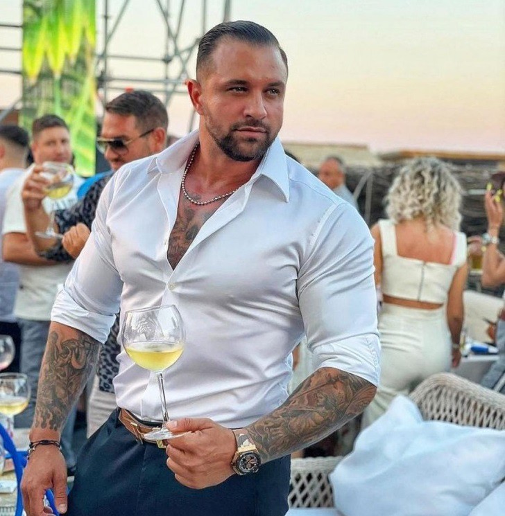 Ema Uta e istorie! Cine este noua iubită a lui Alex Bodi, brunetă voluptoasă l-a cucerit imediat