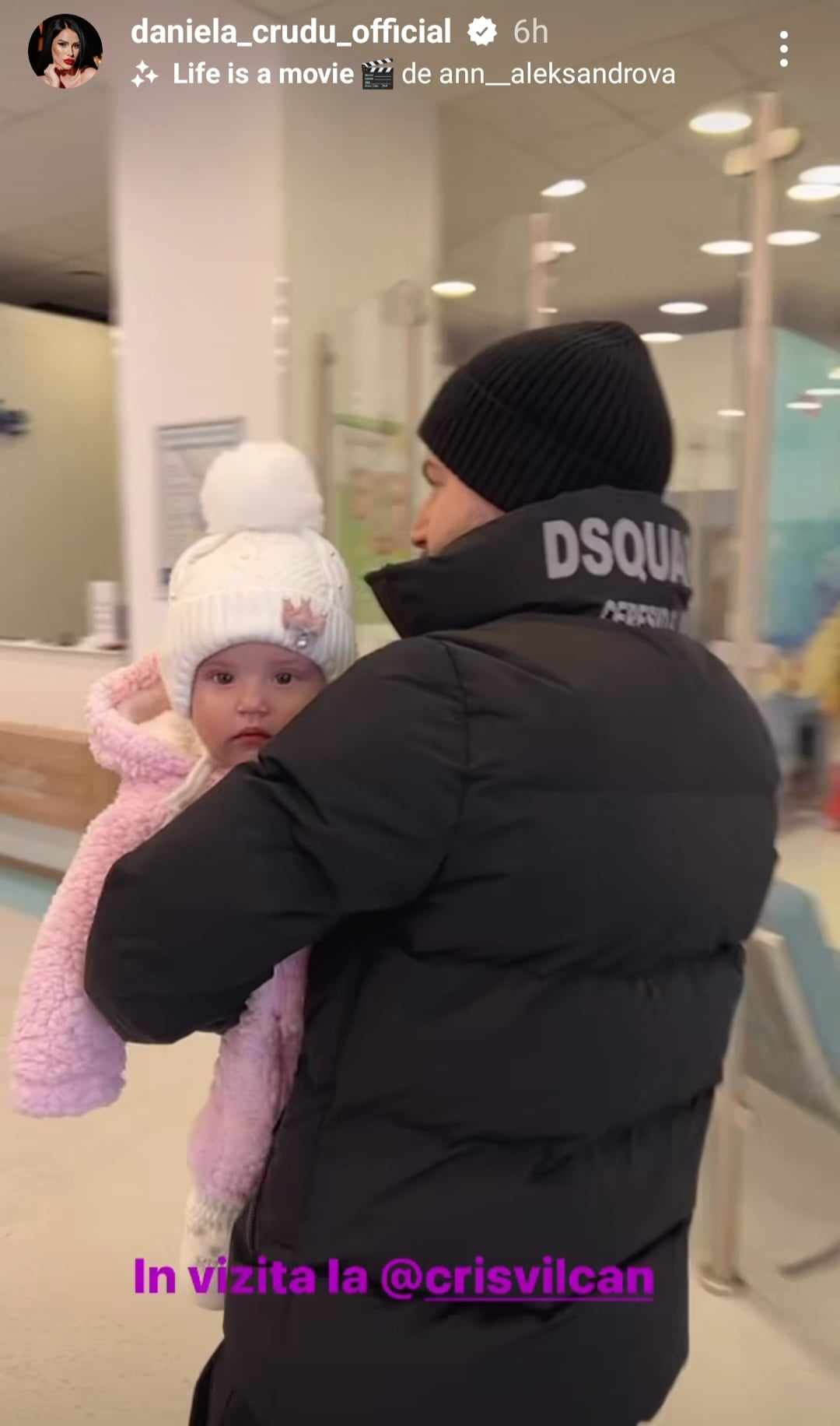 Fetita Danielei Crudu, surprinsa într-o ipostaza de-a dreptul adorabila