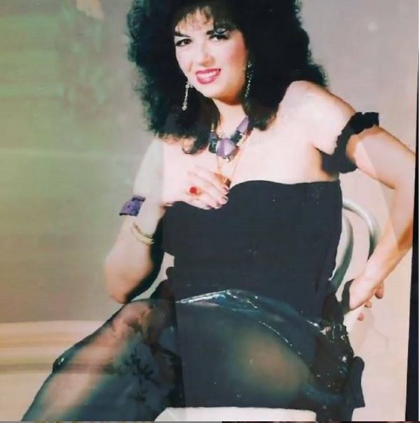 Imagini inedite cu Carmen Harra din tinerețe. Cât de frumoasă era, atrăgea toate privirile FOTO