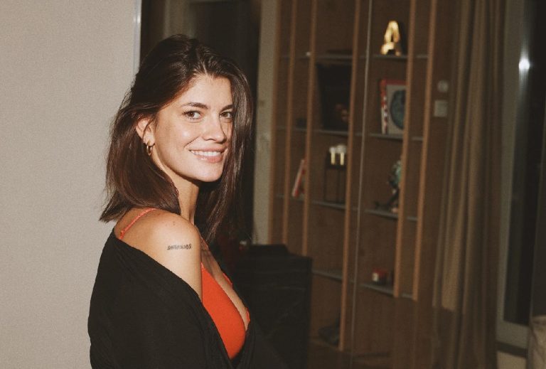 Imagini nedifuzate cu Laura Giurcanu de la 14 ani. Cum arăta înainte să ajungă faimoasă, a rămas feblețea lui Cătălin Botezatu