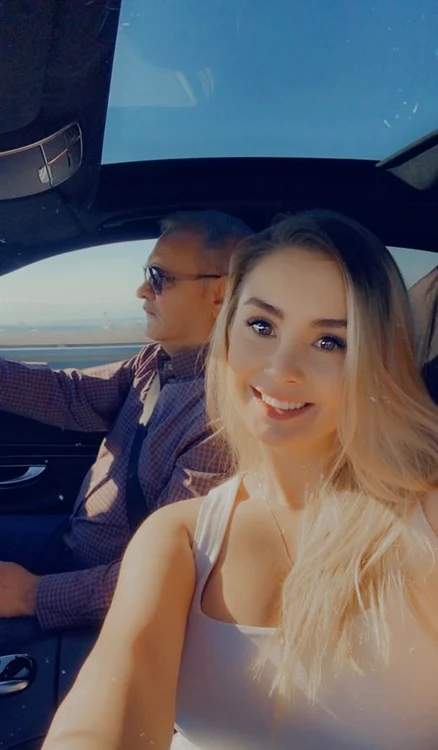 Irina Tănase, revenire spectaculoasă pe internet. Apariția ei a atras atenția tuturor, mesaj subliminal pentru Liviu Dragnea