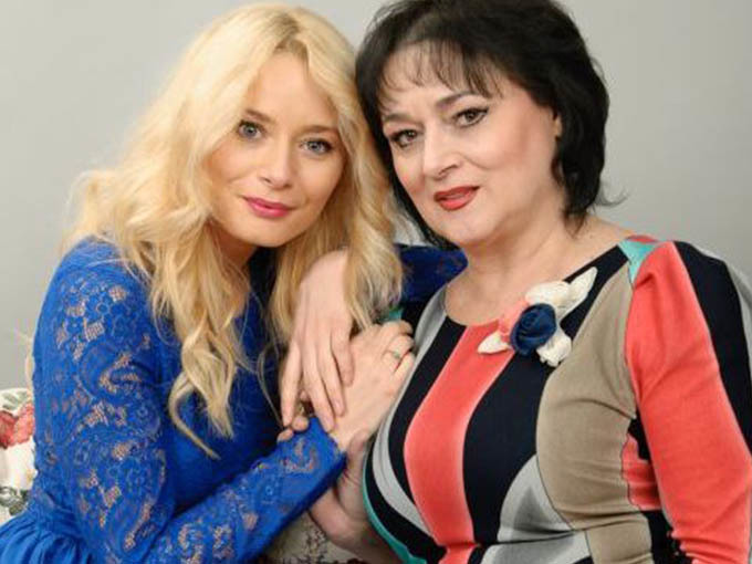 Laura Cosoi, în doliu. Vedeta e devastată de durere, mesajul copleșitor