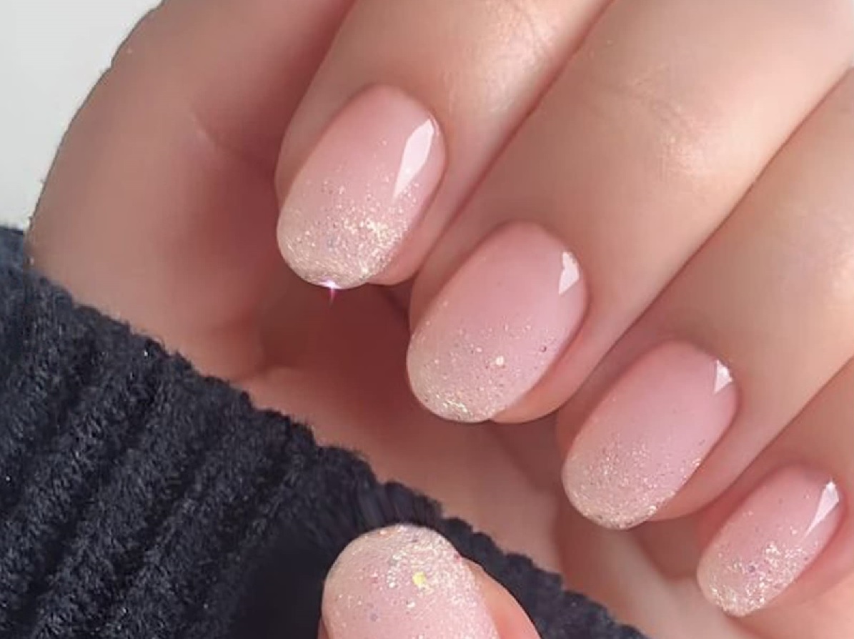 Modele de unghii pentru petrecerea de Revelion 2024 7