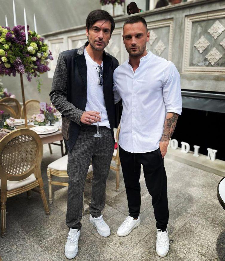 Radu Vâlcan, impreuna cu fratele lui, Cristian