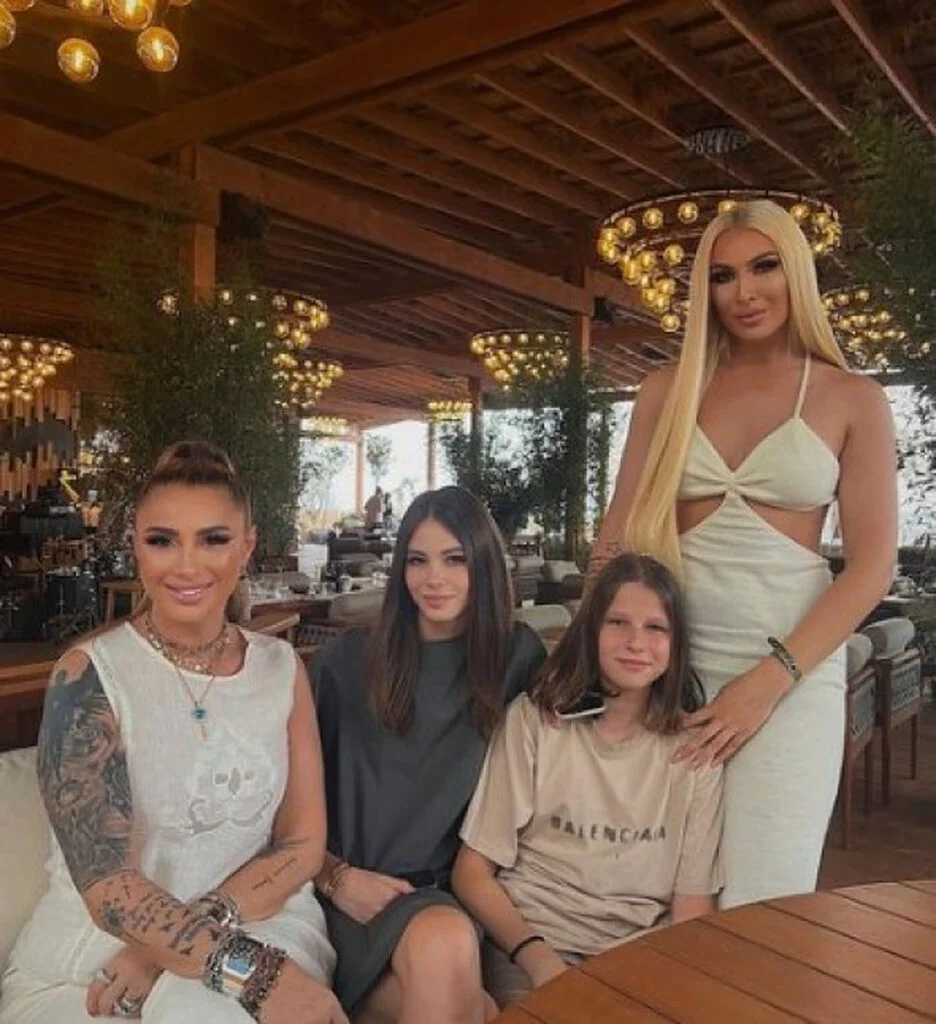 Postul TV cu care Anamaria Prodan a batut palma pe bani grei 1