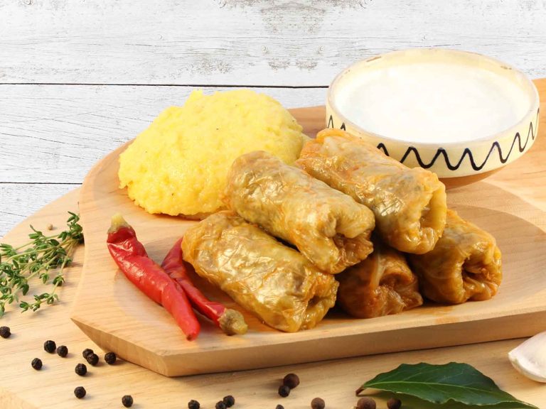Ce să nu pui niciodată în compoziția de sarmale. Ingredientul care le poate strica gustul