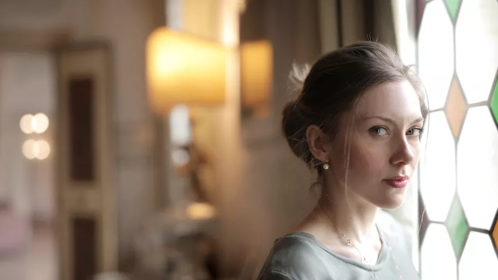 Sunt atrasa de socrul meu. Atat de mult incat as renunta la casnicia mea pentru el