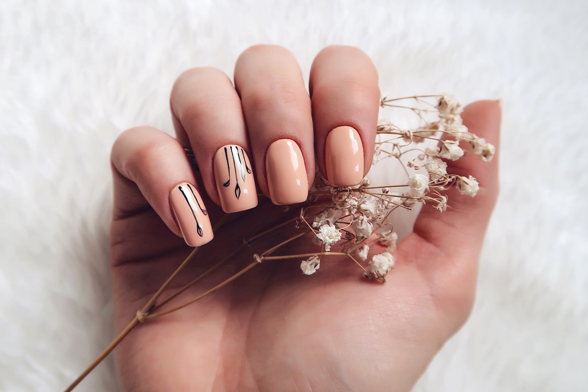 Tendinte in manichiura 2024