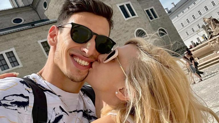 Andreea Bălan și Victor Cornea, mai îndrăgostiți ca niciodată! S-au pozat în cele mai frumoase ipostaze: “Plină de iubire”