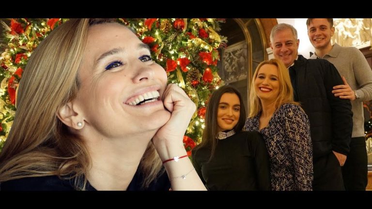 Andreea Esca, petrecere de Crăciun, alături de socri, la Paris. Imagini de colecție cu întreaga familie a vedetei. Fiica ei a strălucit
