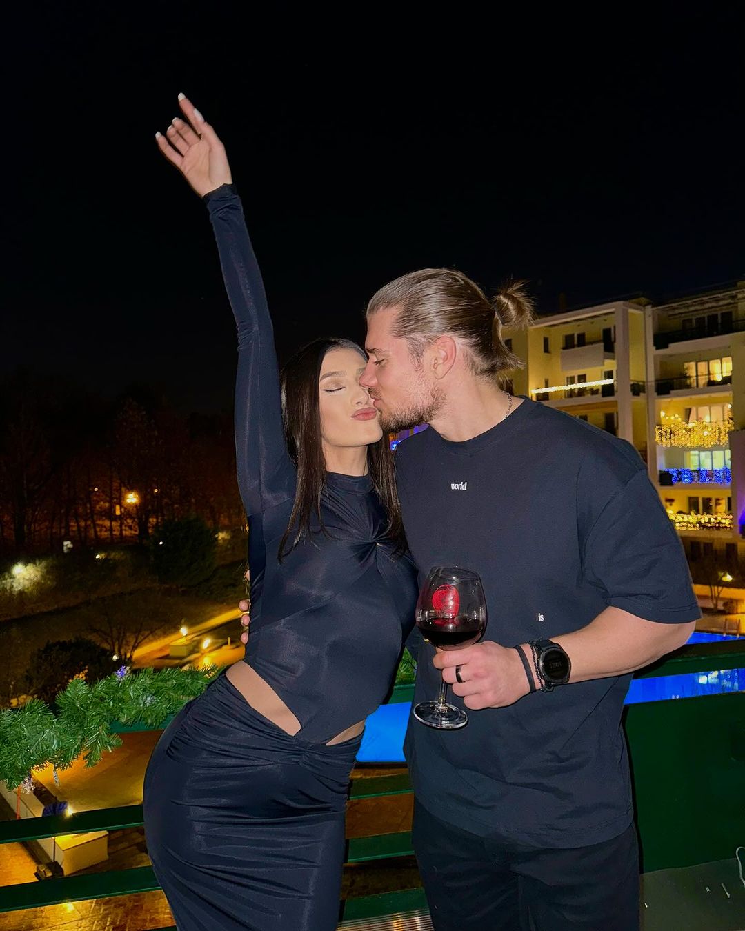 Alina Eremia, ceruta in casatorie 8