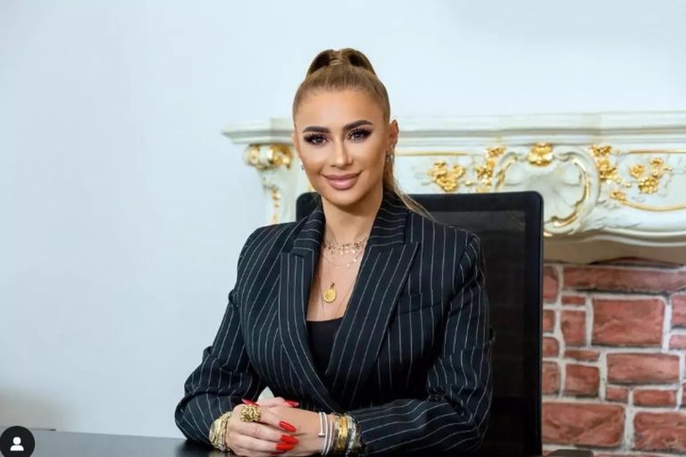 Anamaria Prodan nu se mai dezlipește de noul iubit. Cum l-a descris într-un singur cuvânt pe Ronald Gavril, imagini cu îndrăgostiții