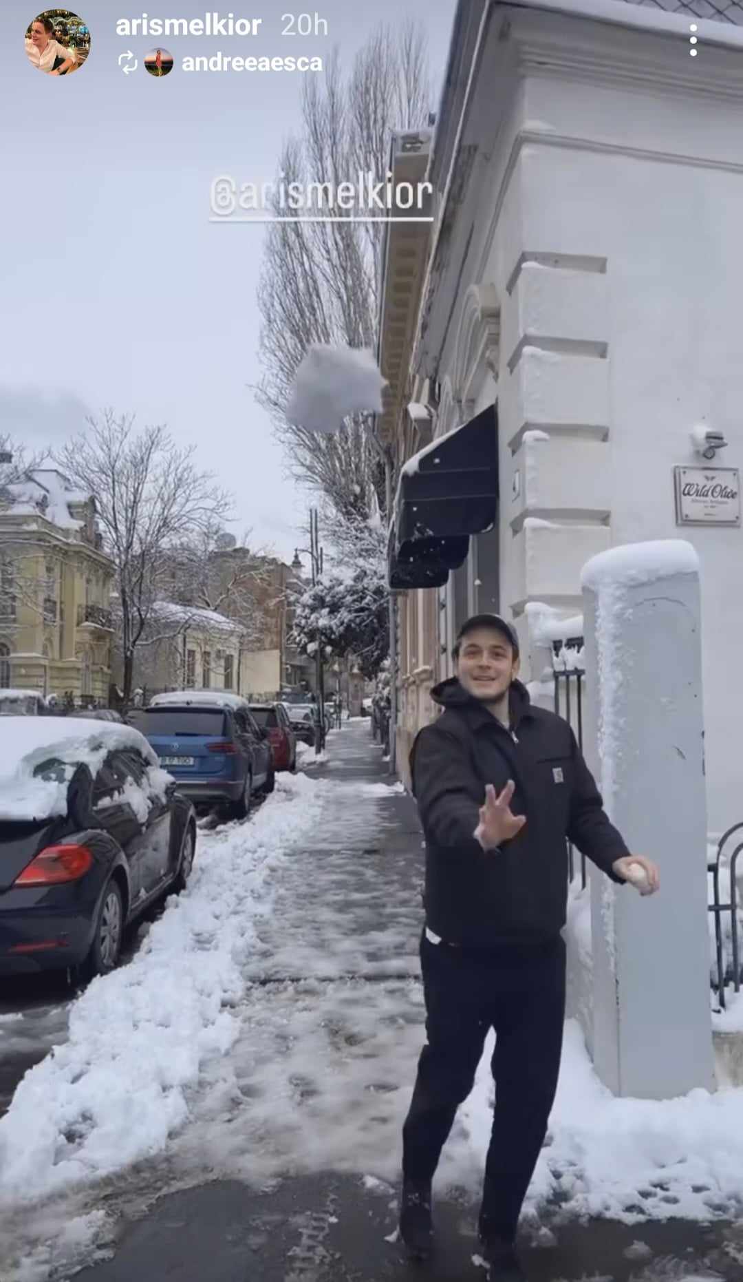 Andreea Esca, bătaie în zăpadă cu fiul ei, Aris Eram. Rar o vezi așa de fericită, imagini senzaționale