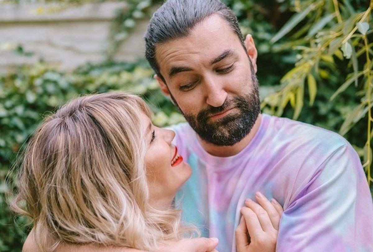 Anuntul facut de Smiley in drum spre Politie