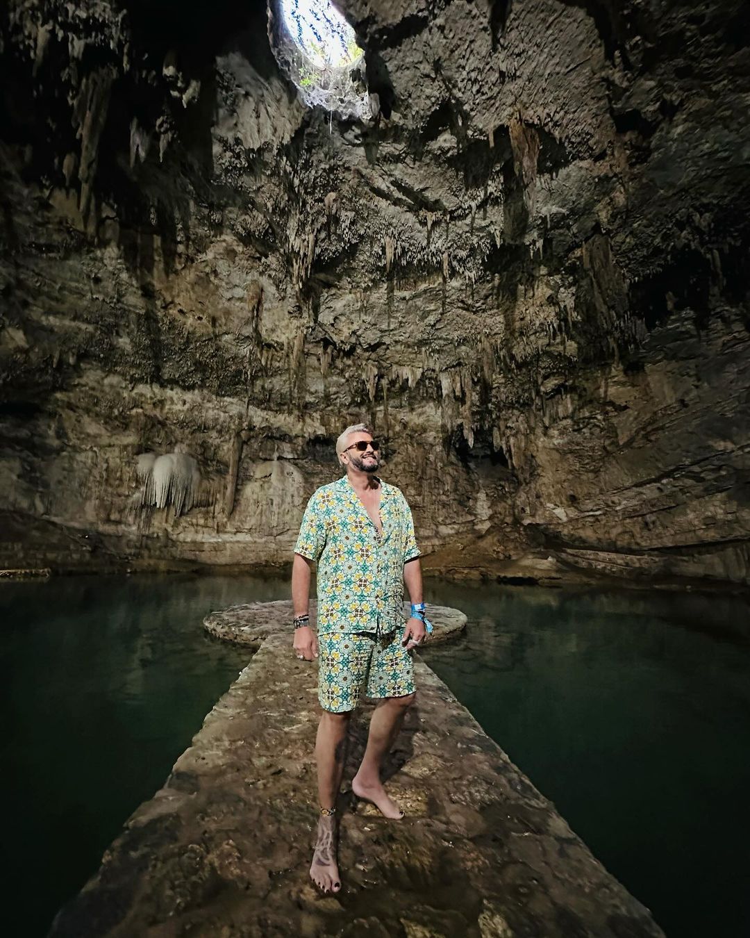 Catalin Botezatu, aspru criticat pentru aparitia din vacanta exotica 2