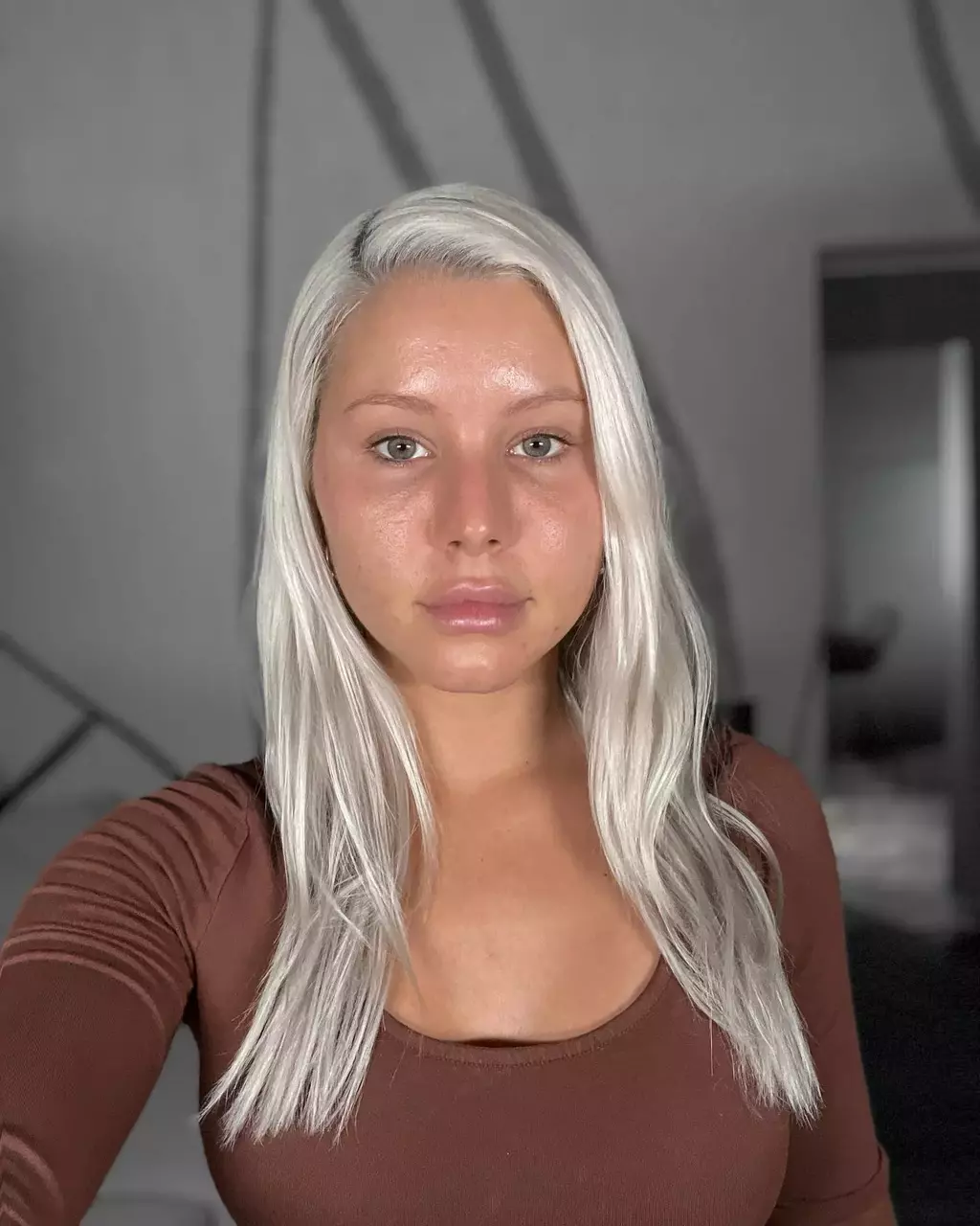 Cate operatii estetice are Carmen Grebenisan, de fapt 4