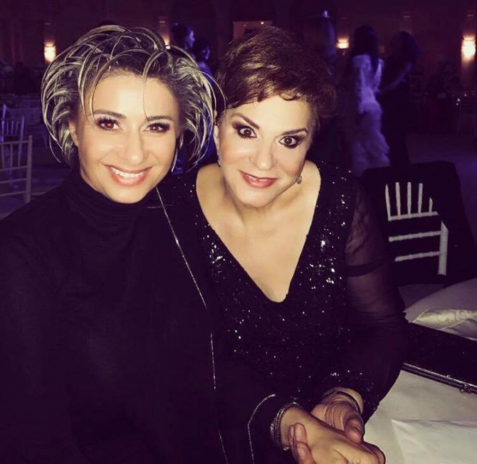 Ce a impartit Anamaria Prodan la parastasul mamei sale 3