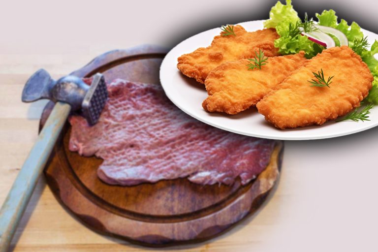 Ce să faci neapărat cu șnițelele ca să iasă și mai gustoase. Trucul vechi de care te vei îndrăgosti pe loc, transformă complet textura cărnii