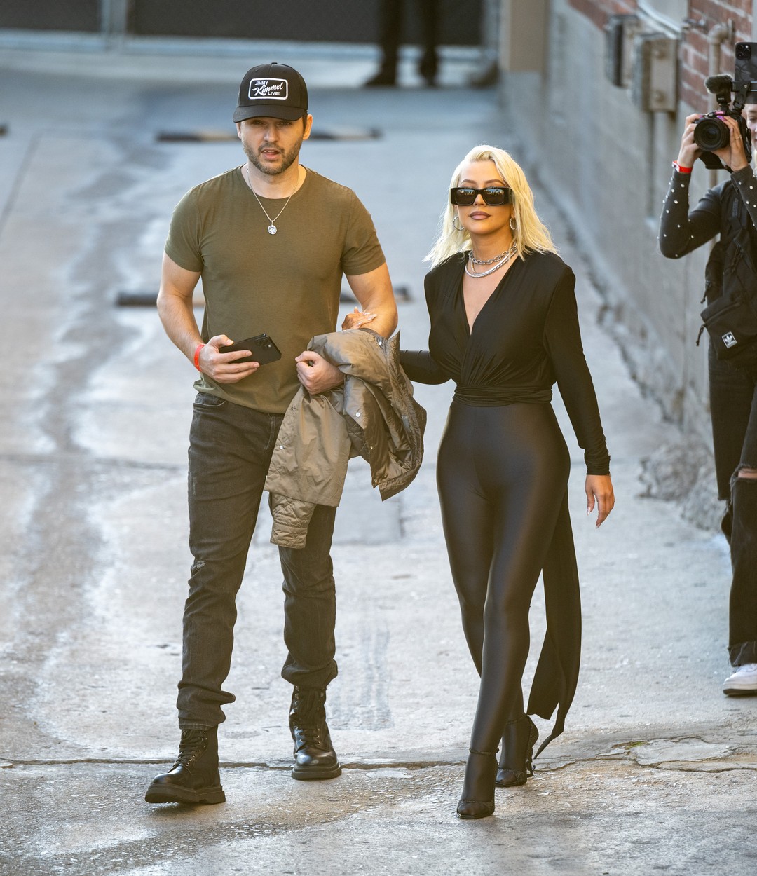 Christina Aguilera și-a etalat noul look spectaculos. După mulți ani, artista a învins lupta cu kilogramele FOTO