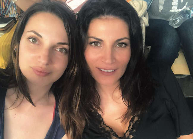 Cine este și cu ce se ocupă sora Ioanei Ginghină. Pe ea o vezi mereu la TV, însă nimeni nu știa asta despre familia vedetei