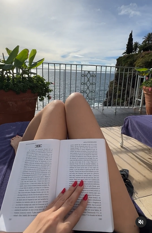 Cum arată Andreea Marin în costum de baie, după ce a slăbit 16 kilograme. Imagine de senzație cu vedeta