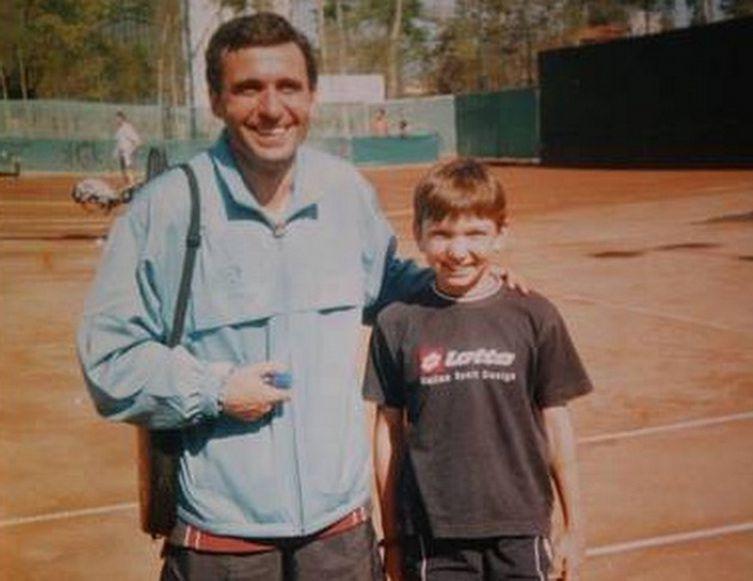 Cum arata Simona Halep in adolescenta 4