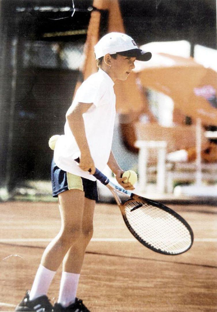 Cum arata Simona Halep in adolescenta 6