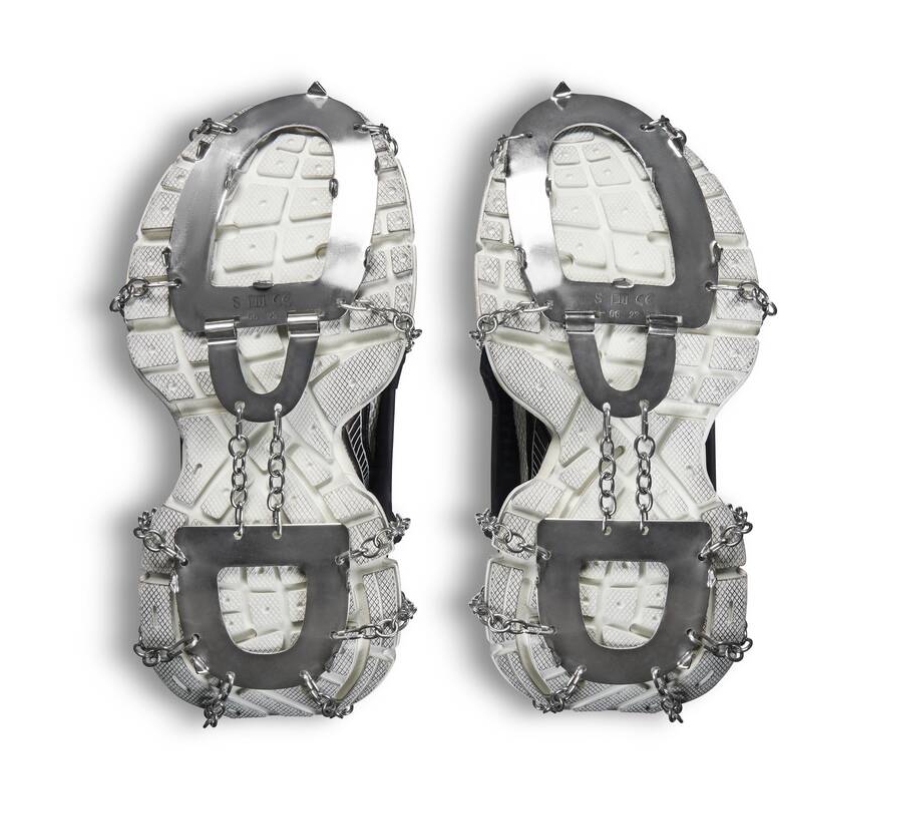 Cum arată adidașii cu lanțuri antiderapante de la Balenciaga. Costă 1290 de euro FOTO