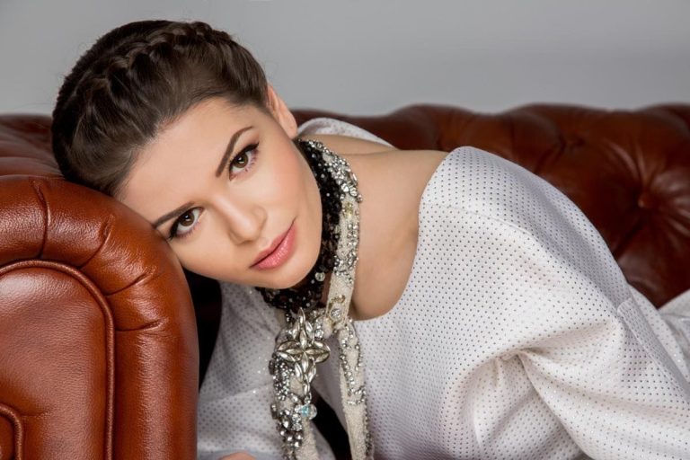 Cum arăta băiețelul pe care Monica Gabor a vrut să-l adopte. Presa străină aruncă bomba despre soția lui Mr. Pink